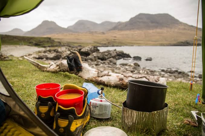 The Best High-Energy Hiking Food for Long Walks and Camping Trips
